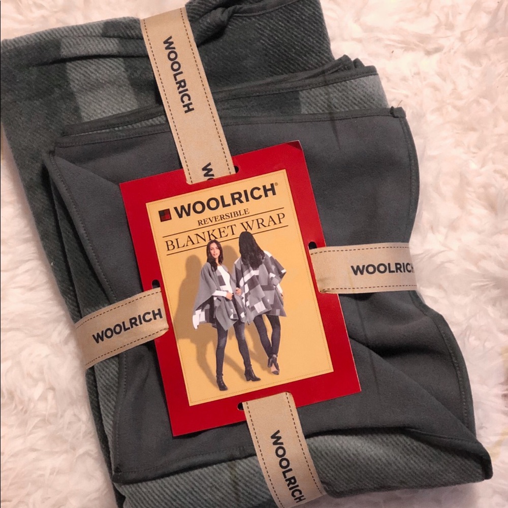 Reversible Blanket Wrap